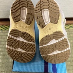 asicsキッズシューズ　スクスク　13.5センチの画像