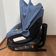 エールべべ　クルット4i チャイルドシートの画像