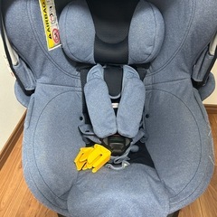 エールべべ　クルット4i チャイルドシートの画像