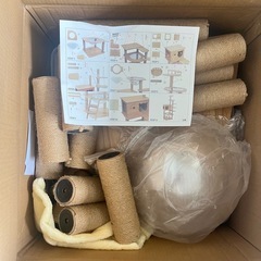 キャットタワー 新品 天然木製143cm  爪とぎポール付 木目調 高級感の画像