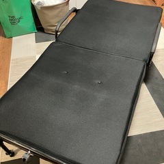 折り畳みシングルベッドの画像