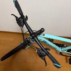 ビアンキ[BIANCHI] C･SPORT1 クロスバイク の画像