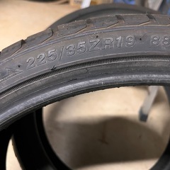 225/35r19 サマータイヤ　2本セットの画像