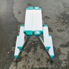 格安！美品！早い者勝ち！3段脚立の画像