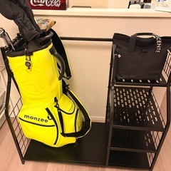キャディバッグ収納ラックの画像