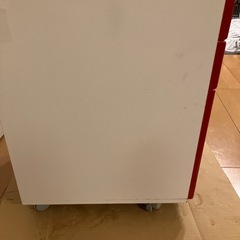 キャスター付きキャビネットの画像