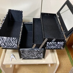 メイクボックスの画像