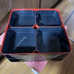 2段の重箱の画像