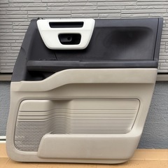 N-BOX   　運転席ドアパーツの画像