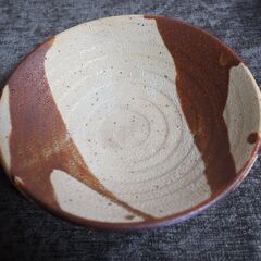 美濃焼、山保造、紅志野、七寸鉢、共箱　Aの画像