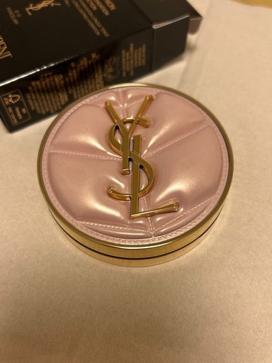 新品未使用イブサンローラン YSL ラディアント タッチ グロウパクトB10限定パッケージ