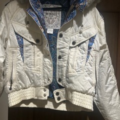 【レディーススキーウェア】の画像