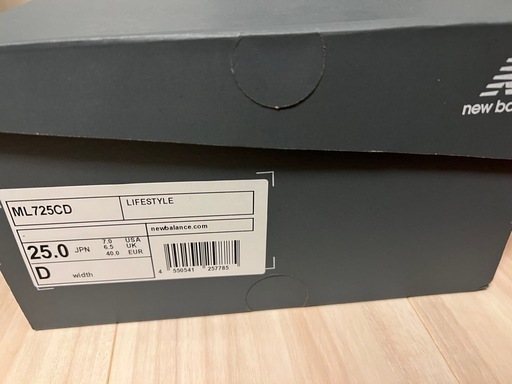 【新品未使用】ニューバランススニーカーML725　25センチ
