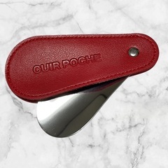 【CUIR POCHE】新品 靴べら レザー 牛革 赤 レッド シューホーン 携帯 おしゃれ カバー付き ロック機能 傷つき防止 撥水加工 防汚加工 ステンレス 軽量 ビジネス ゴルフ メンズ レディースの画像