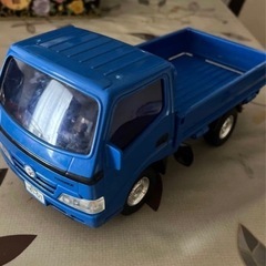 TOYOTA  トラック　青の画像