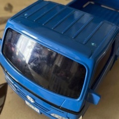 TOYOTA  トラック　青の画像