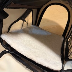 【差し上げます】折りたたみ式ペット用キャリーバッグ　Mサイズ(未使用品)の画像