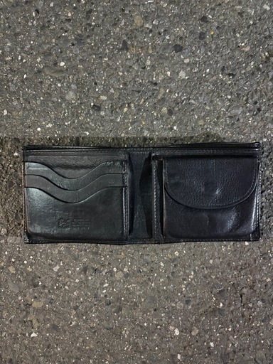 イルビゾンテ二つ折り財布