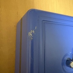 CARL CB-8200 青色キャッシュボックスの画像