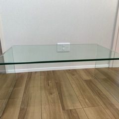 ガラス製センターテーブル 90cmの画像