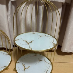大理石柄鳥かごケーキスタンドの画像
