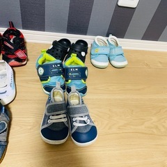 男の子　靴　12.5-17.0の画像