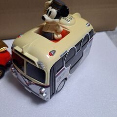ミッキーマウスクラシックカーの画像