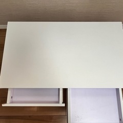 ローテーブル（白）の画像