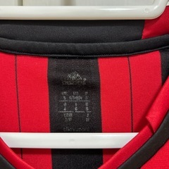 adidas ユニフォームの画像