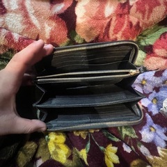 ヴィトン長財布早期取引希望の画像