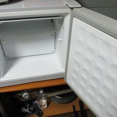 小型冷凍庫差し上げます。　ハイアール小型冷凍庫の画像