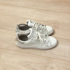 スタンスミス23.5cmの画像