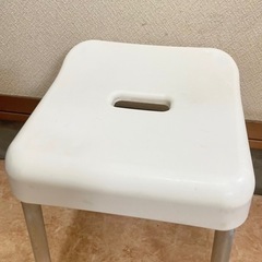【2025年中のみ掲載予定】パール金属 スタイルピュア バススツール 40cm ホワイトの画像