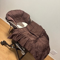 【本日限定価格】combine   ネムリラ　ハイローチェア　オートスウィング　電動の画像