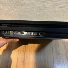 PS4 Pro 1TB Jet Black CUH 7000Bの画像