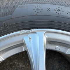 バリ山　プリウス　15インチ　スタッドレスPCD100 5穴　+40 6.5Jの画像