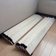 IKEAテーブルおまけ！28日お渡しできます！シングルローベッド　フレームのみの画像