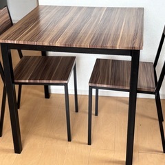 ダイニングテーブルセットの画像