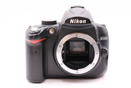 Nikon D5000