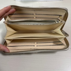 𝗟𝗢𝗨𝗜𝗦 𝗩𝗨𝗜𝗧𝗧𝗢𝗡長財布の画像