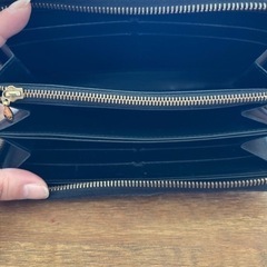 草間彌生　ルイヴィトン　ジッピーウォレットの画像