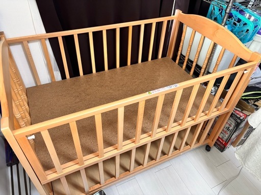 ベビーベッド ほぼ未使用 (nakamura) 駅東公園前のベッド《ベビー