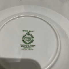 MINTON ミントンのSpring Valleyシリーズ、ファインボーンチャイナ製の画像