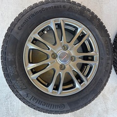 スタッドレスタイヤ4本セットの画像