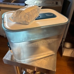 ブリタ 浄水タンク フロー ろ過水容量4.85Lの画像