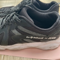 JENNI スニーカー　21cmの画像