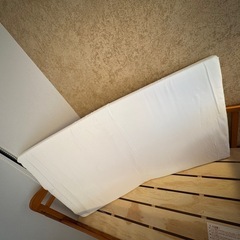 木製ベビーベットの画像