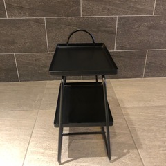 IKEA HATTASEN　ハットーセン　サイドテーブル ブラックの画像