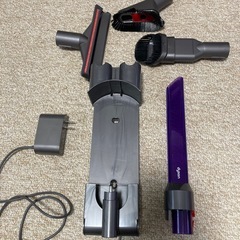 ⚠️ジャンク⚠️dyson v8 slim fluffy+の画像