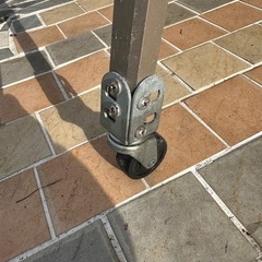 盾看板アルミ枠の画像